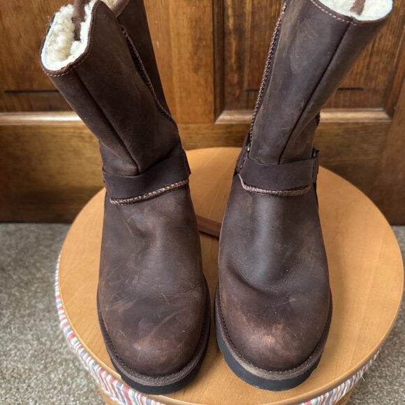 UGG Brown "Maddox" Moto Buckle Boots w/Sheepskin Lining Size 6 (S/N 1009279) - Picture 3 of 14